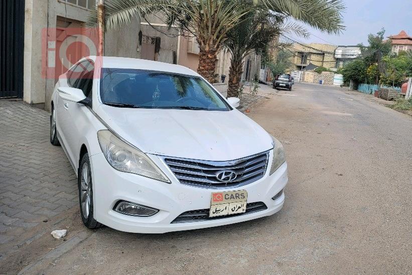 هيونداي أزيرا